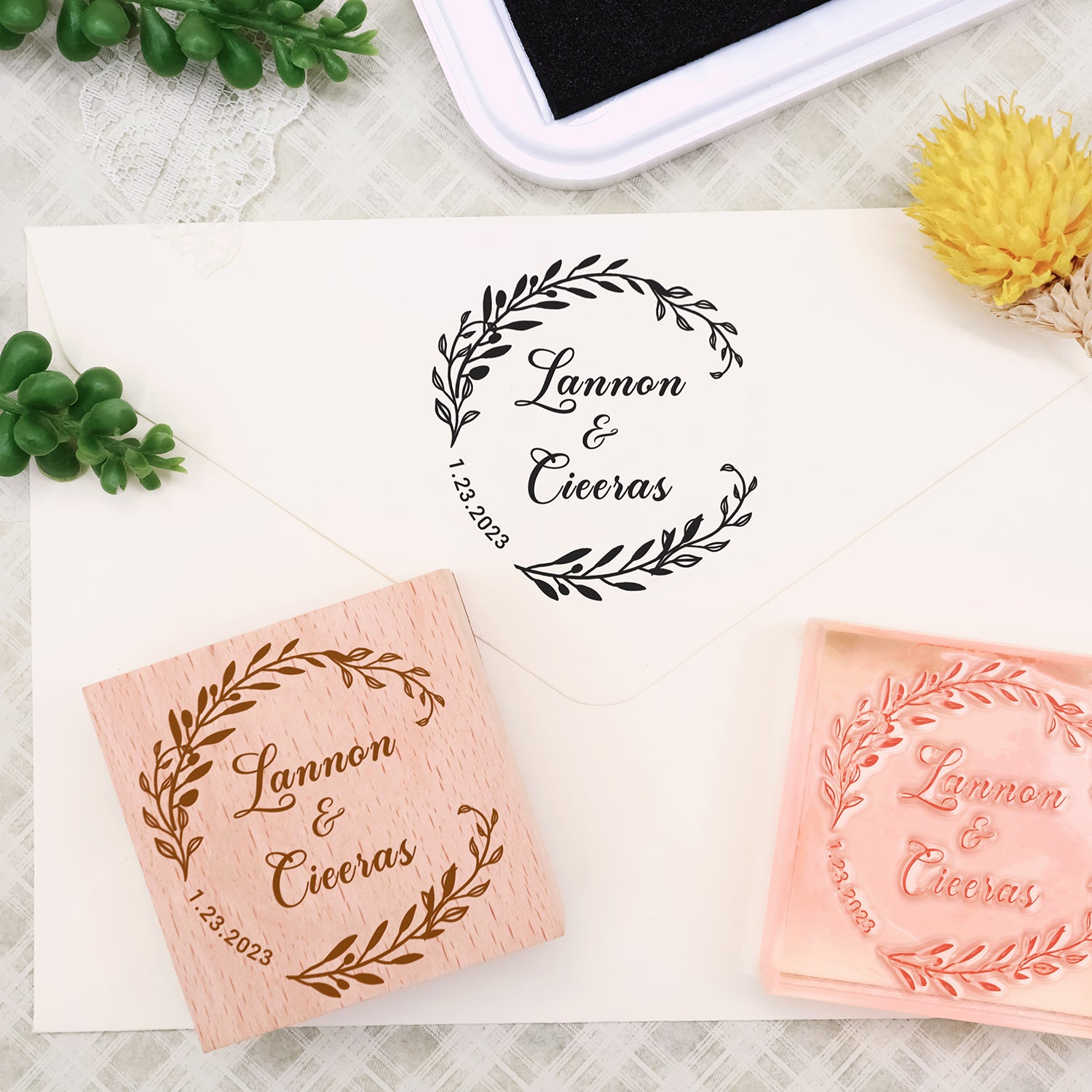 Tampon en caoutchouc de mariage avec nom personnalisé (18 designs) Custom-Name-Wedding2