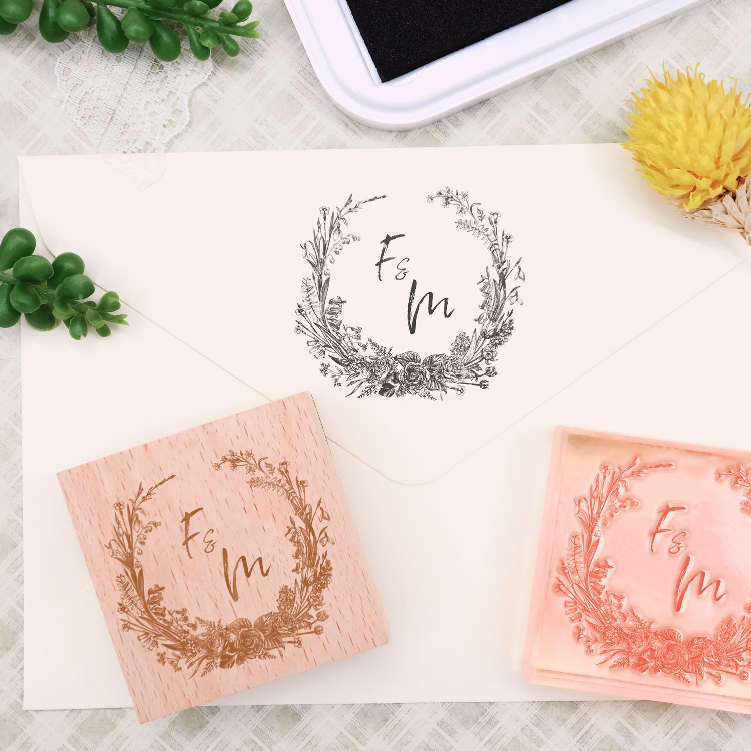 Tampon en Caoutchouc Monogramme de Mariage Botanique Personnalisé -SKU11 1