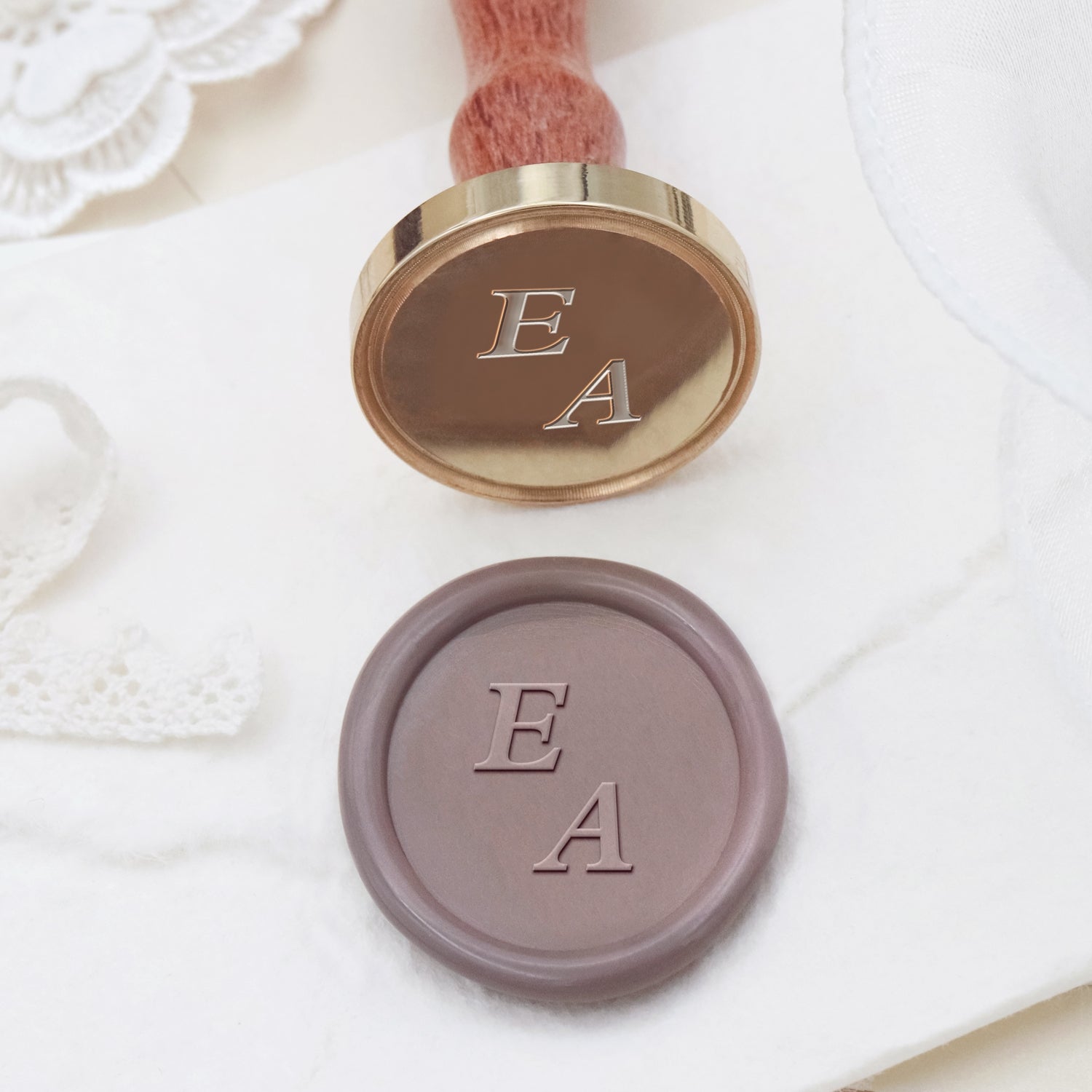 Tampon encreur de cire à cacheter de mariage minimaliste cœur aimant personnalisé avec initiales horizontales-6 2