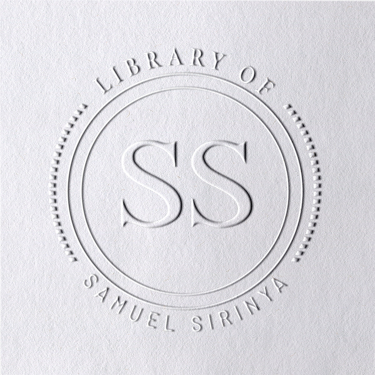 Lettres personnalisées de la bibliothèque du timbre à sec de livre2