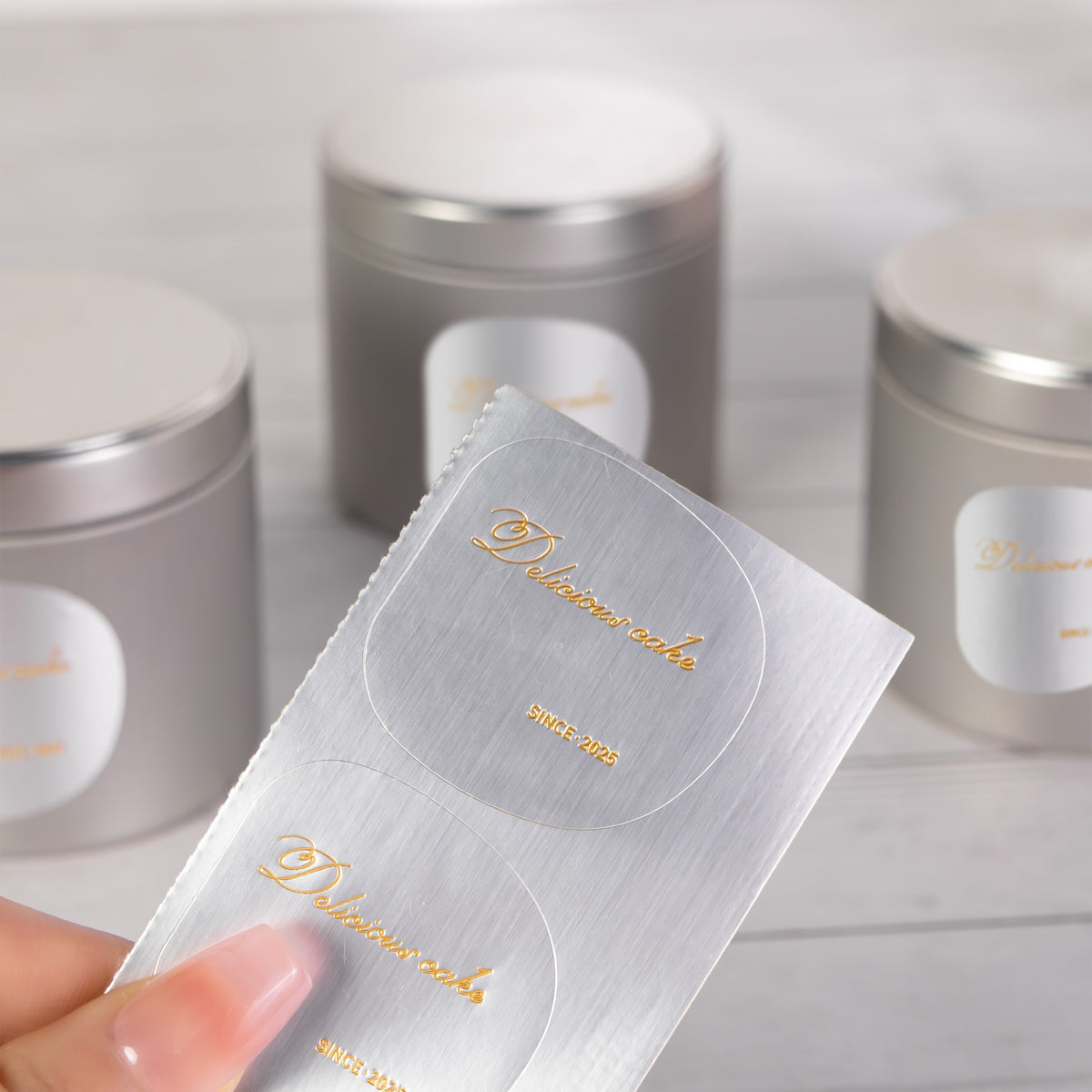 Étiquettes en Feuille de Dorure Métallique Mate Personnalisées | Autocollants de Luxe Estampés à Chaud9