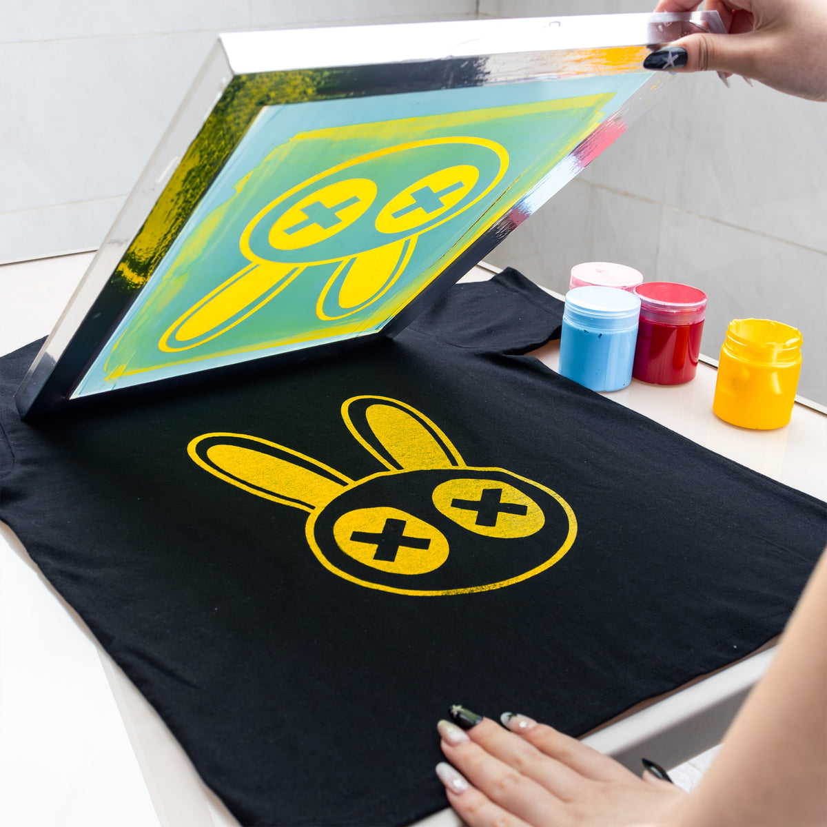 Sérigraphie Personnalisée - Designs Personnalisés pour T-Shirts, Sacs Fourre-tout, Boîtes et Plus12