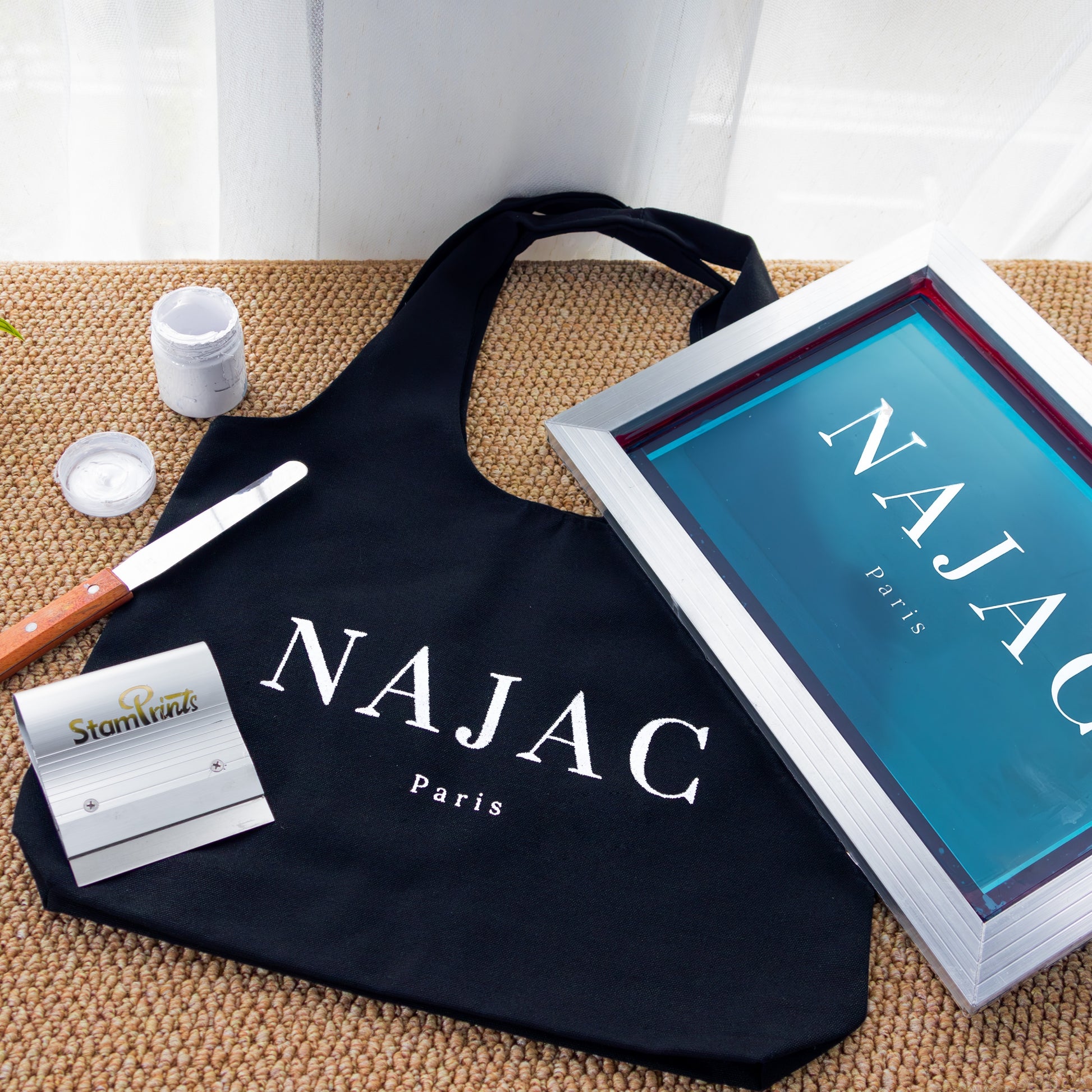 Sérigraphie Personnalisée - Designs Personnalisés pour T-Shirts, Sacs Tote, Boîtes et Plus17