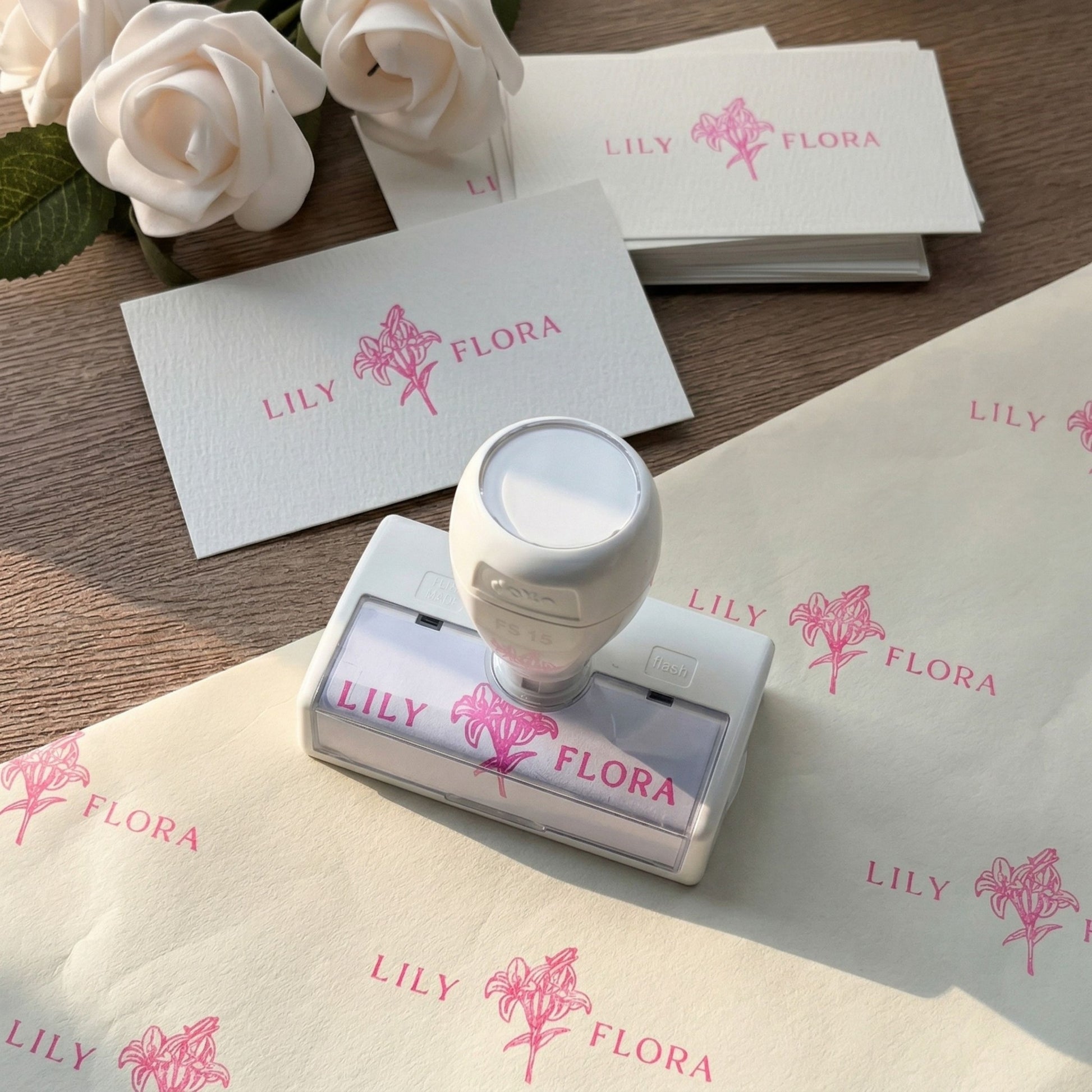 Tampon Auto-Encreur En Caoutchouc Personnalisé – Logo de Marque & Illustration1