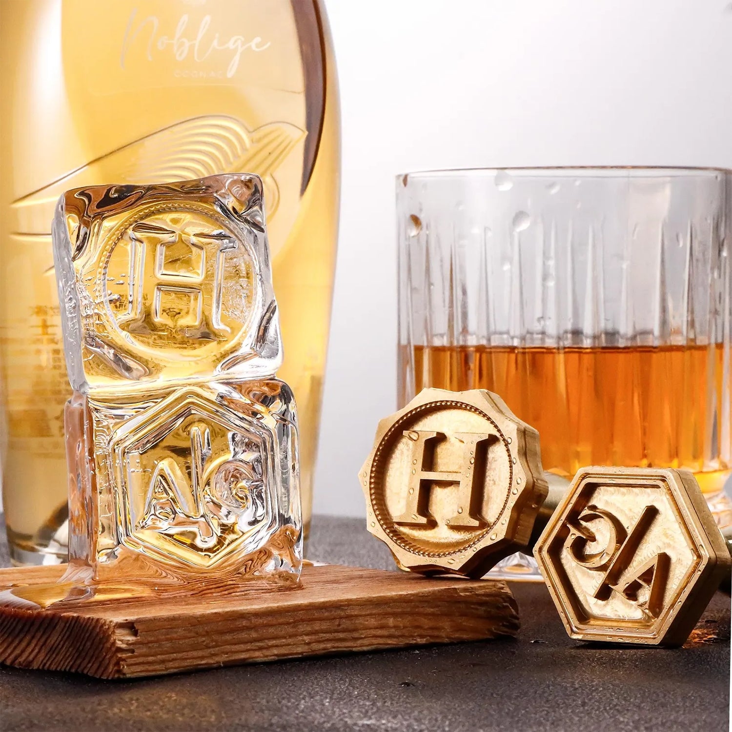Tampon Encreur à Glace en Laiton avec Empreinte Monogramme Unique Hexa pour Bartender & Planificateur11