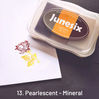 13. Nacré - Minéral