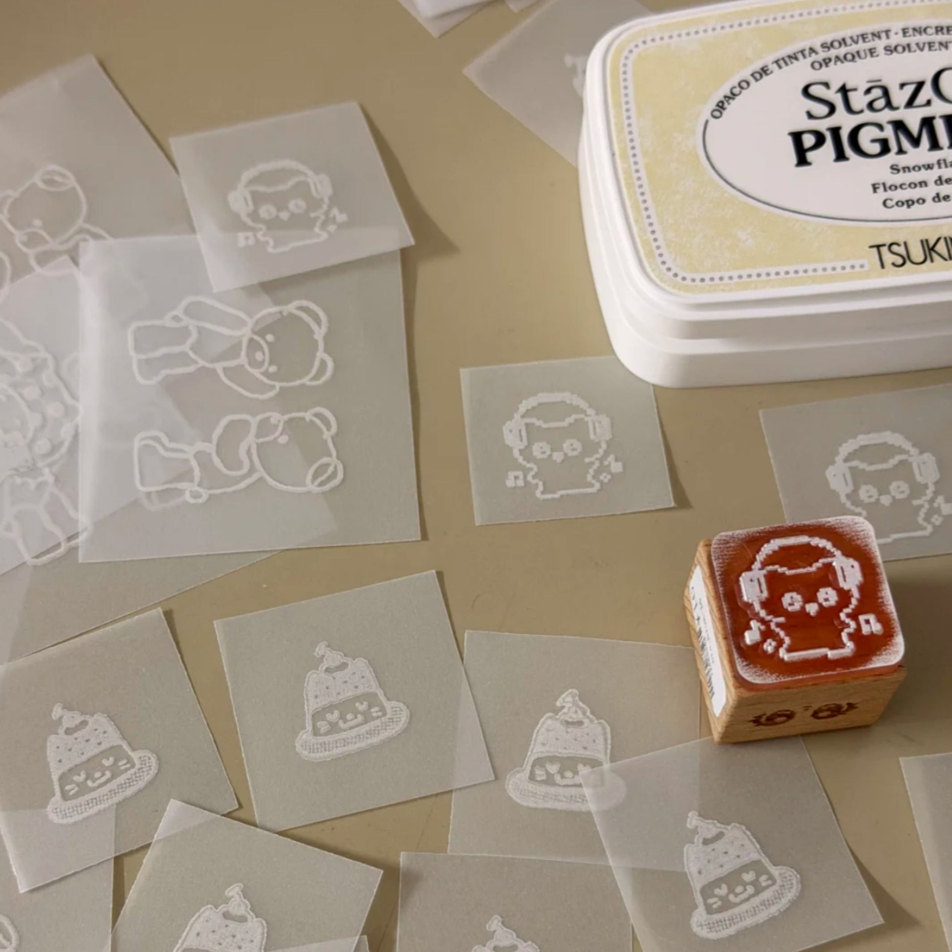 StazOn Quick-Drying Ink Pad for Glossy Surfaces – Plastic, Glass & Metal10